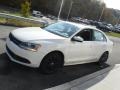 Candy White - Jetta SE Sedan Photo No. 5