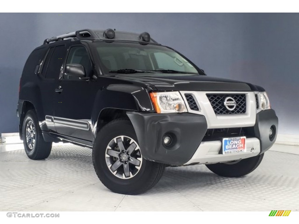 2015 Xterra PRO-4X 4x4 - Super Black / PRO-4X Gray/Steel photo #14