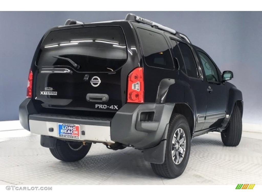 2015 Xterra PRO-4X 4x4 - Super Black / PRO-4X Gray/Steel photo #17