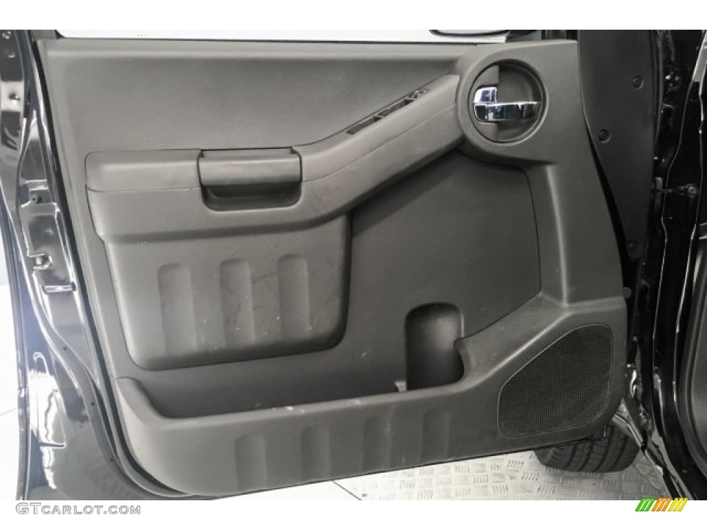 2015 Xterra PRO-4X 4x4 - Super Black / PRO-4X Gray/Steel photo #24