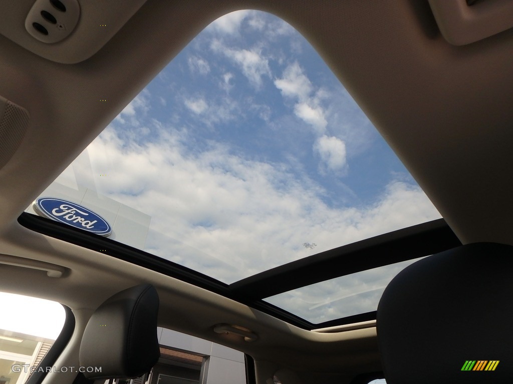 2019 Ford Edge SEL AWD Sunroof Photo #130215514
