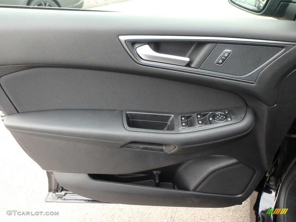 2019 Ford Edge SE AWD Door Panel Photos | GTCarLot.com