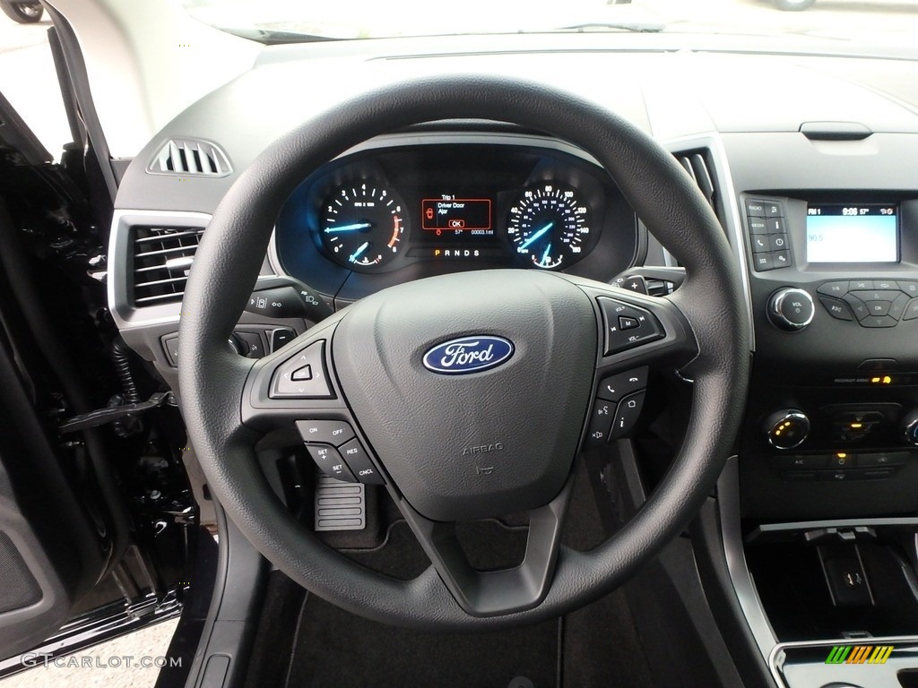 2019 Ford Edge SE AWD Steering Wheel Photos