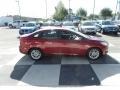 Ruby Red - Focus SE Sedan Photo No. 3
