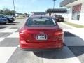 Ruby Red - Focus SE Sedan Photo No. 4