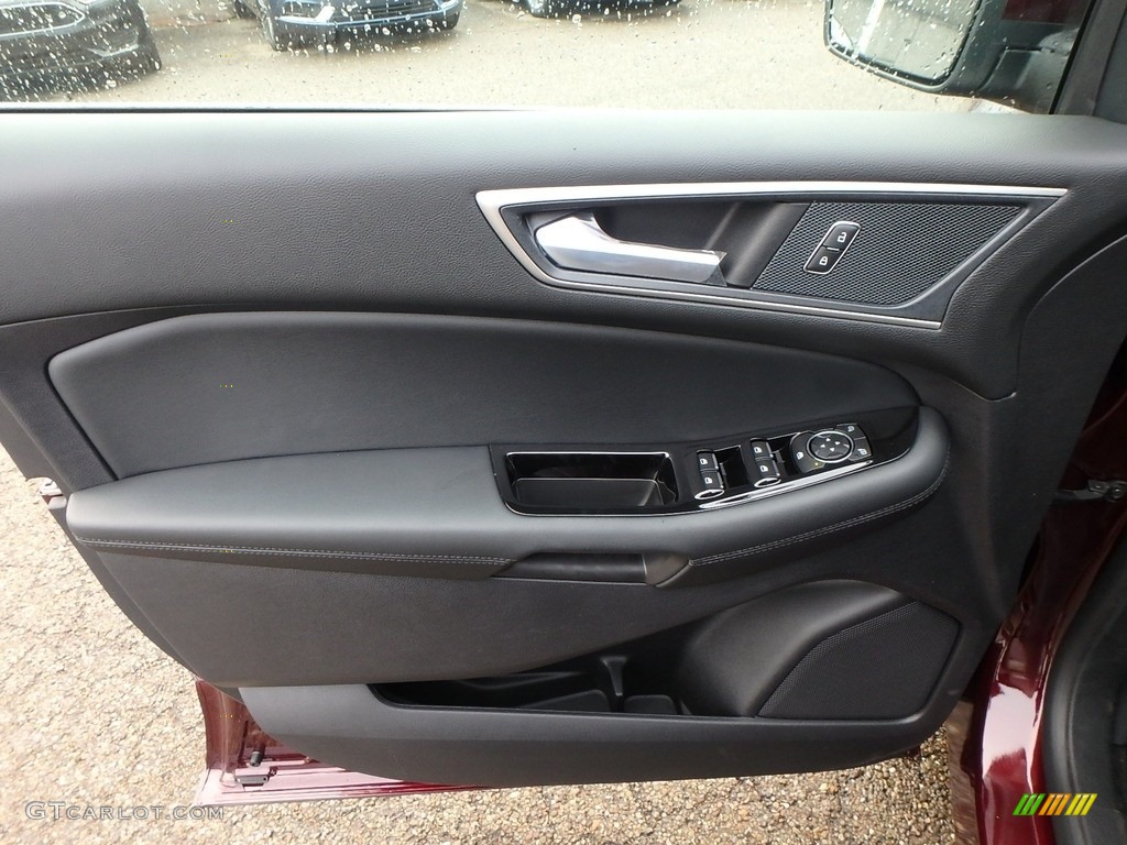 2019 Ford Edge SEL AWD Ebony Door Panel Photo #130222042