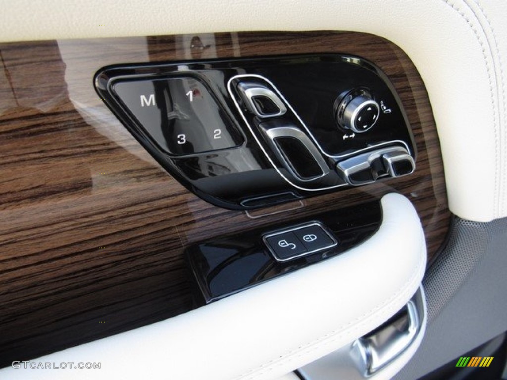 2019 Land Rover Range Rover HSE Controls Photo #130226410