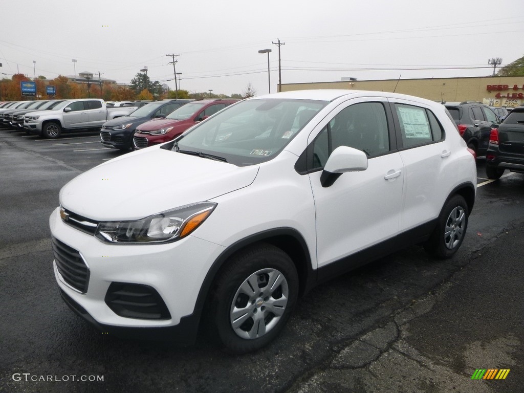 Summit White 2019 Chevrolet Trax LS Exterior Photo #130226575