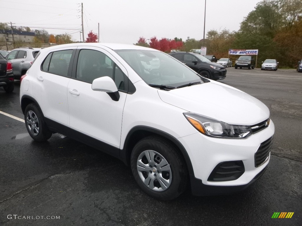 Summit White 2019 Chevrolet Trax LS Exterior Photo #130226725