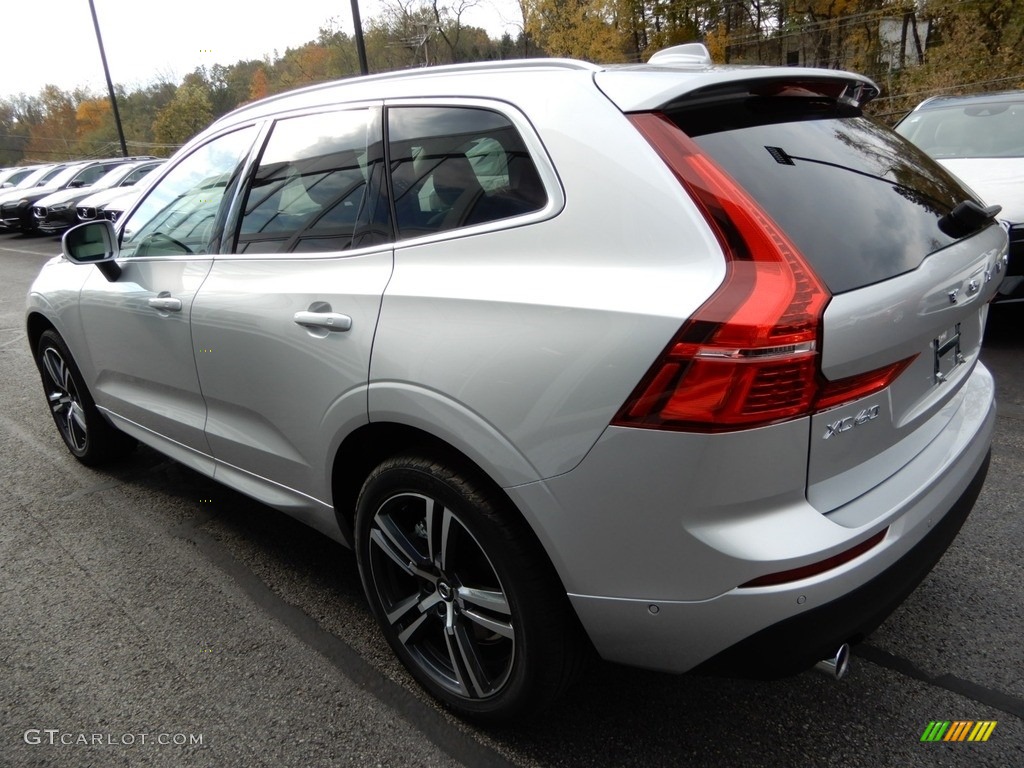 2019 Bright Silver Metallic Volvo XC60 T6 AWD Momentum 130224704 Photo