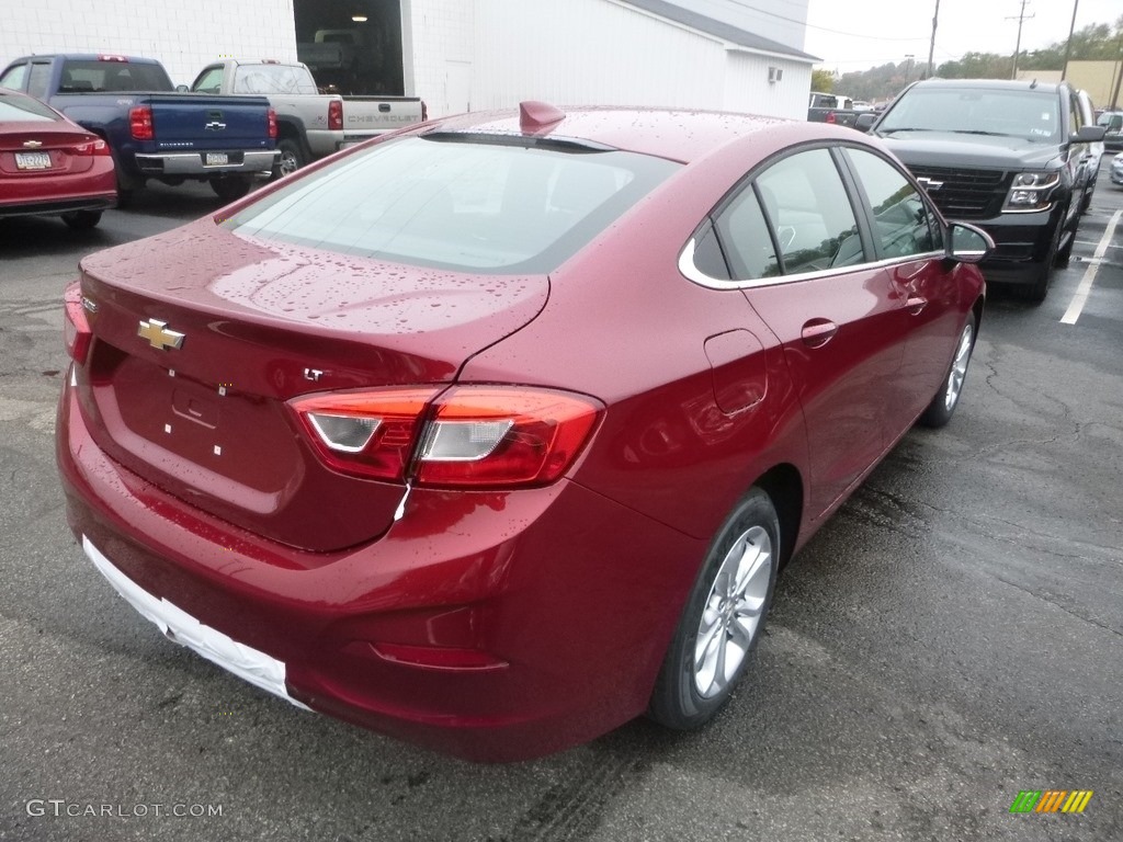 2019 Cruze LT - Cajun Red Tintcoat / Jet Black/­Galvanized photo #5