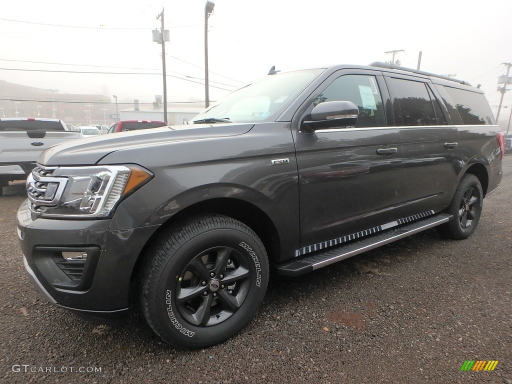 Magnetic 2018 Ford Expedition XLT 4x4 Exterior Photo #130227751