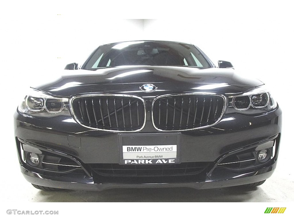 2018 3 Series 330i xDrive Gran Turismo - Jet Black / Black photo #9