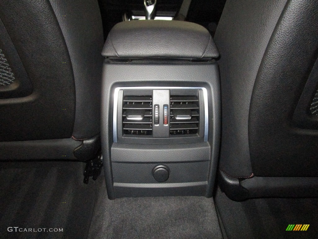 2018 3 Series 330i xDrive Gran Turismo - Jet Black / Black photo #22