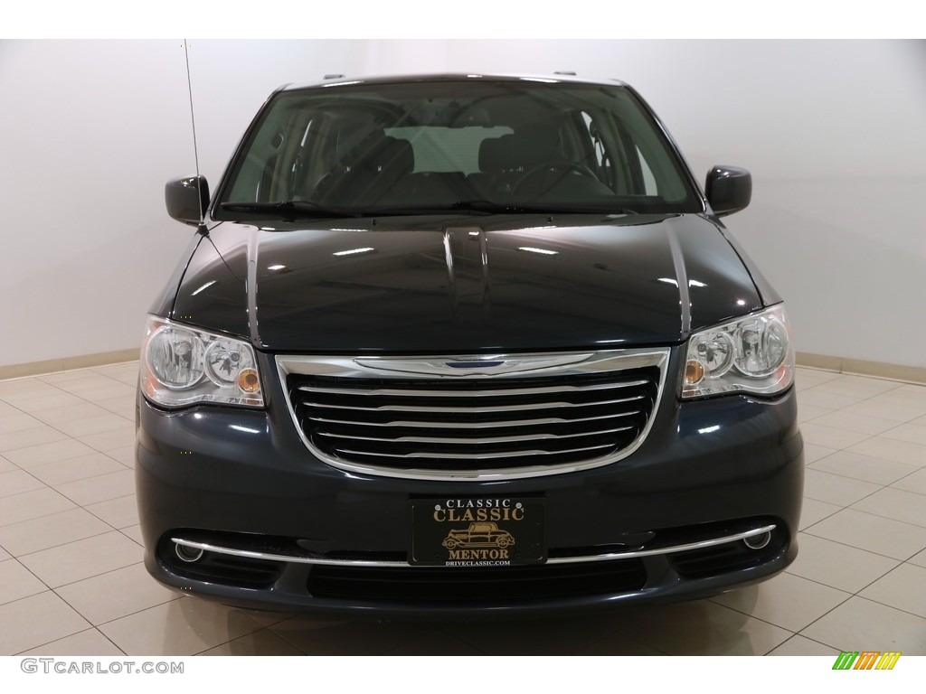 2014 Town & Country Touring - Maximum Steel Metallic / Black/Light Graystone photo #2