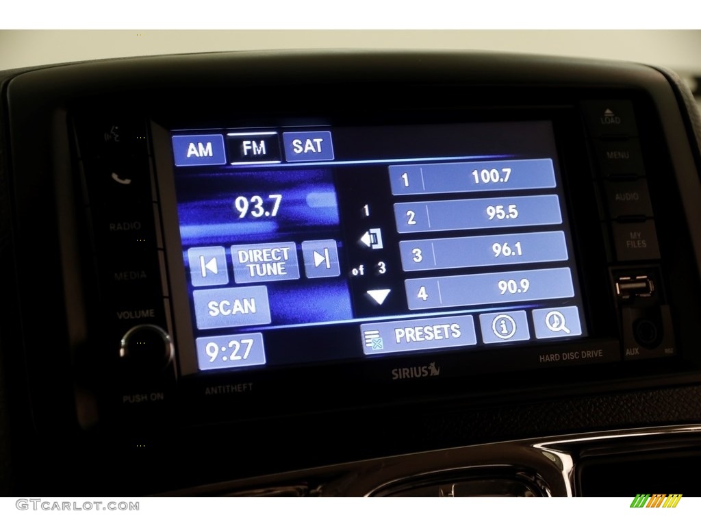 2014 Town & Country Touring - Maximum Steel Metallic / Black/Light Graystone photo #9