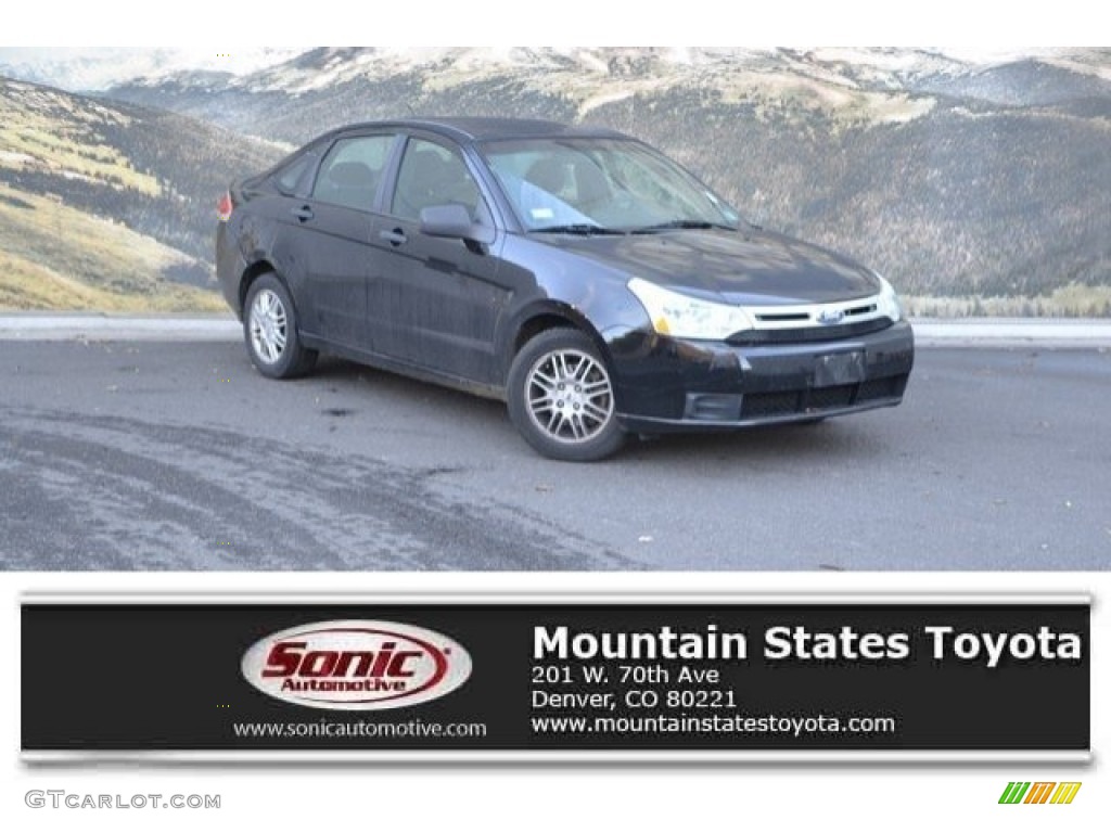 2011 Focus SE Sedan - Ebony Black / Charcoal Black photo #1