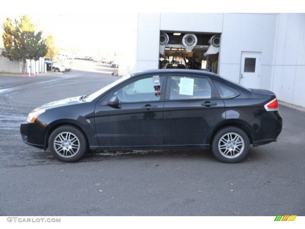 2011 Focus SE Sedan - Ebony Black / Charcoal Black photo #3