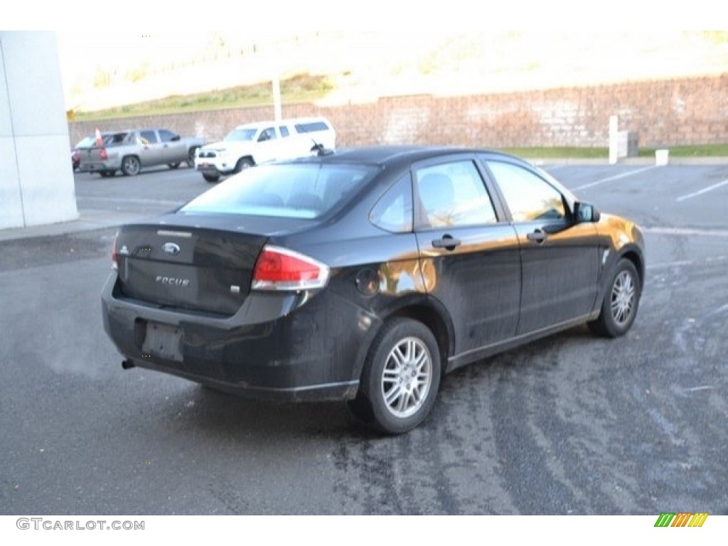 2011 Focus SE Sedan - Ebony Black / Charcoal Black photo #6