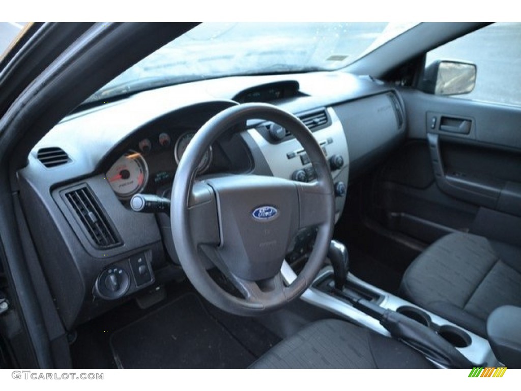2011 Focus SE Sedan - Ebony Black / Charcoal Black photo #10