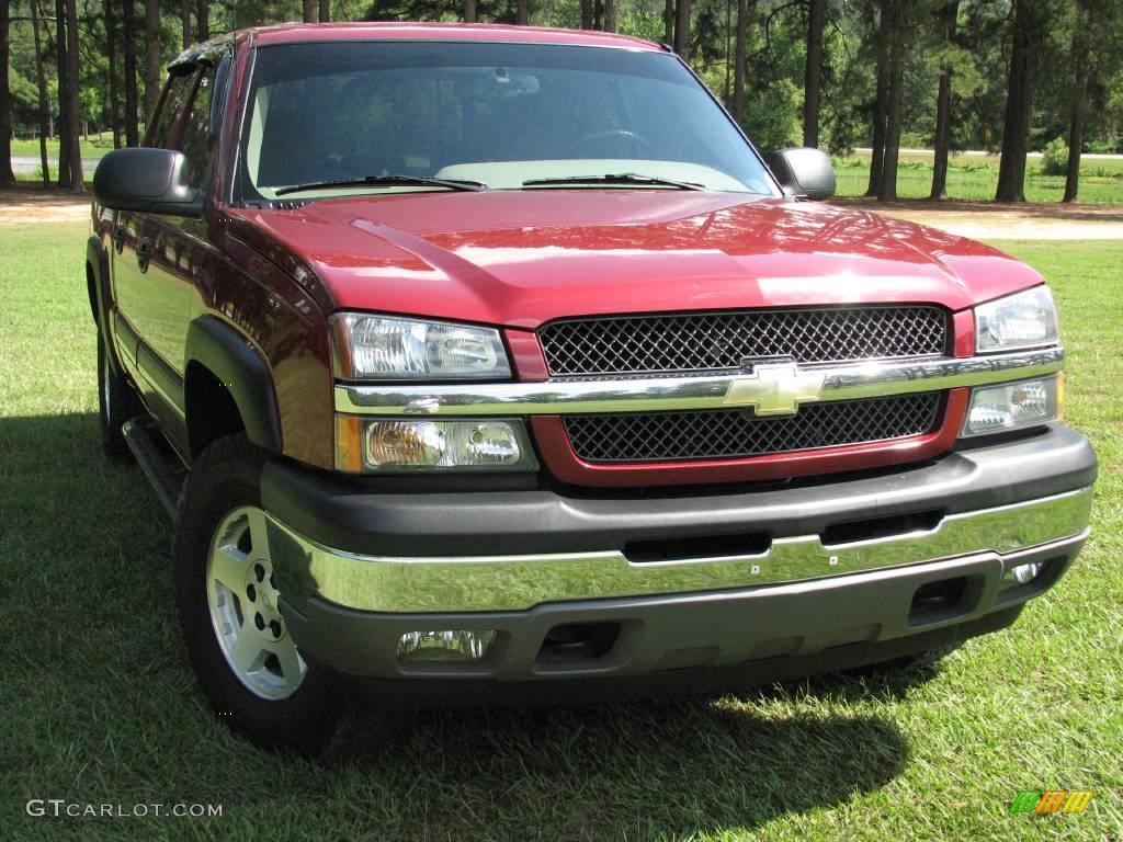 2005 Silverado 1500 LT Crew Cab 4x4 - Sport Red Metallic / Tan photo #4