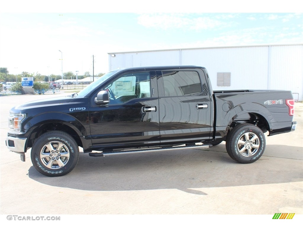 2018 F150 XLT SuperCrew 4x4 - Shadow Black / Earth Gray photo #4