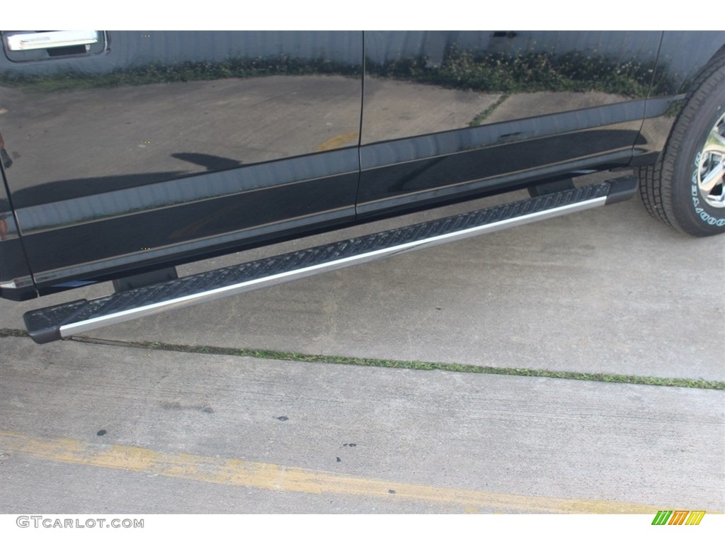 2018 F150 XLT SuperCrew 4x4 - Shadow Black / Earth Gray photo #10