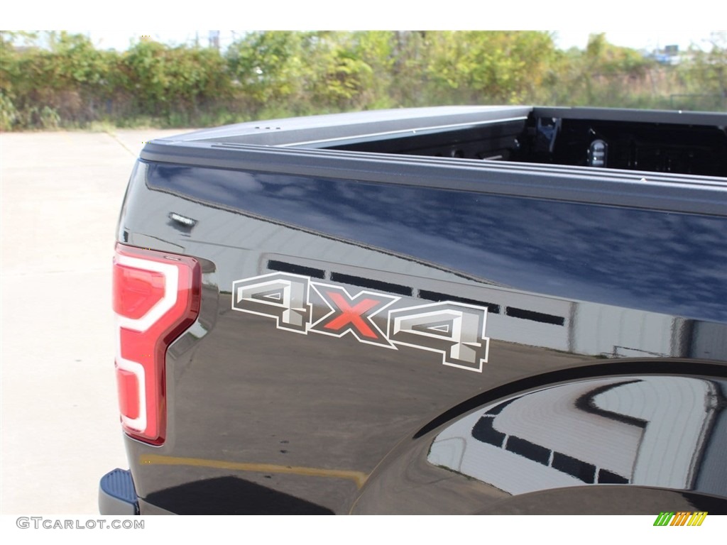 2018 F150 XLT SuperCrew 4x4 - Shadow Black / Earth Gray photo #12