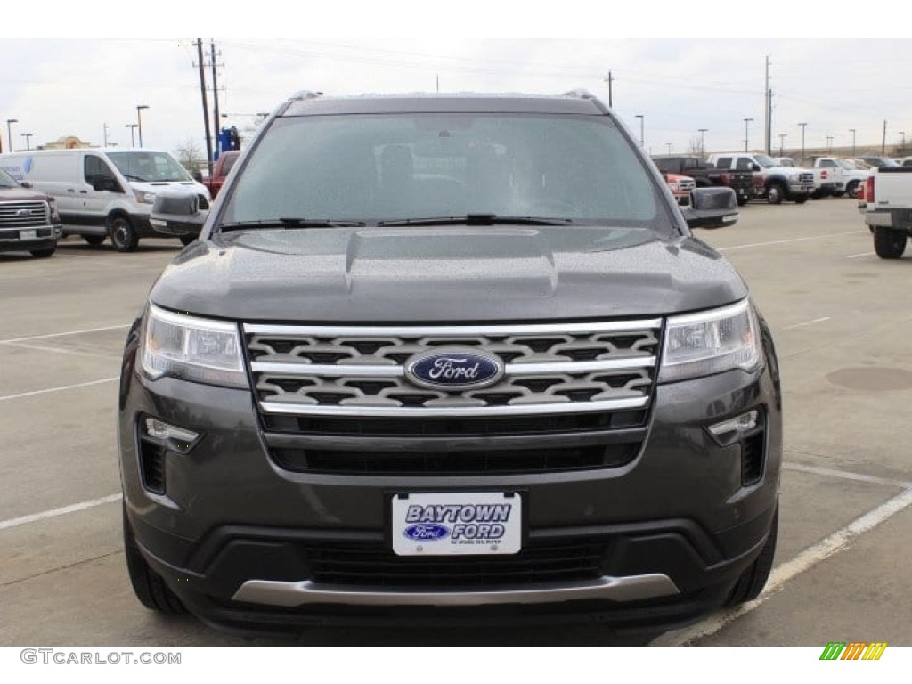 2018 Explorer XLT - Magnetic Metallic / Ebony Black photo #2