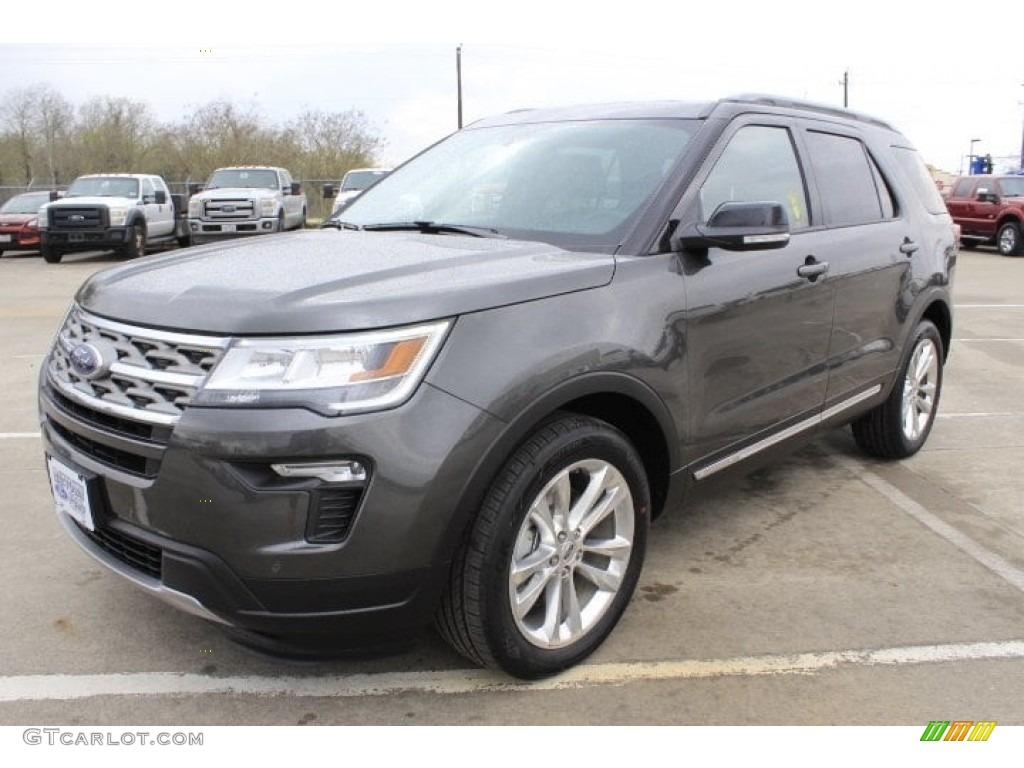 2018 Explorer XLT - Magnetic Metallic / Ebony Black photo #3