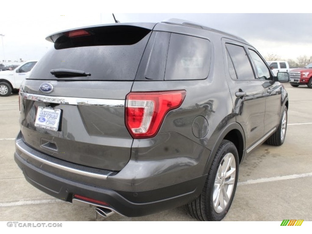 2018 Explorer XLT - Magnetic Metallic / Ebony Black photo #9