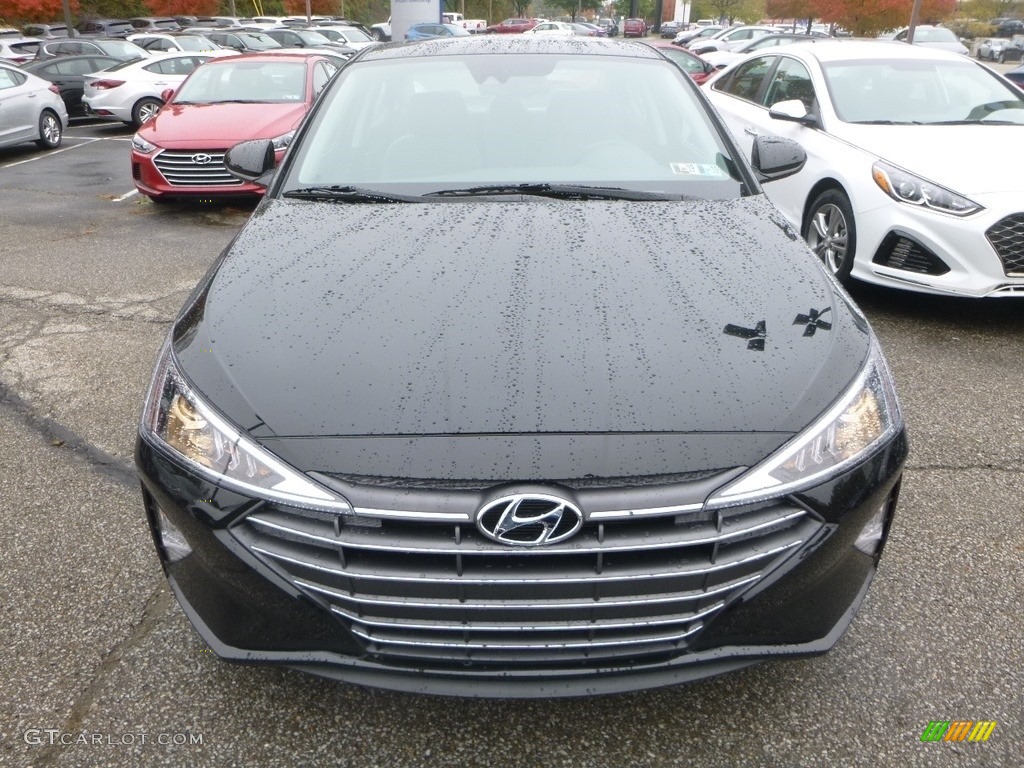 2019 Elantra Value Edition - Phantom Black / Gray photo #4