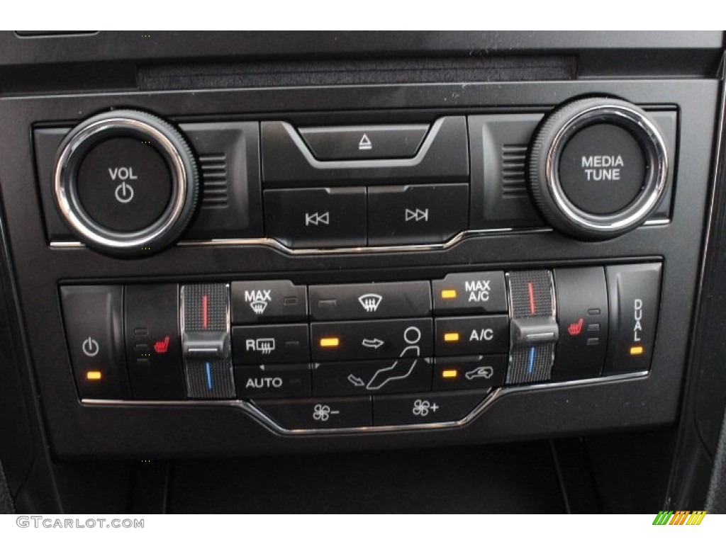 2018 Explorer XLT - Magnetic Metallic / Ebony Black photo #21