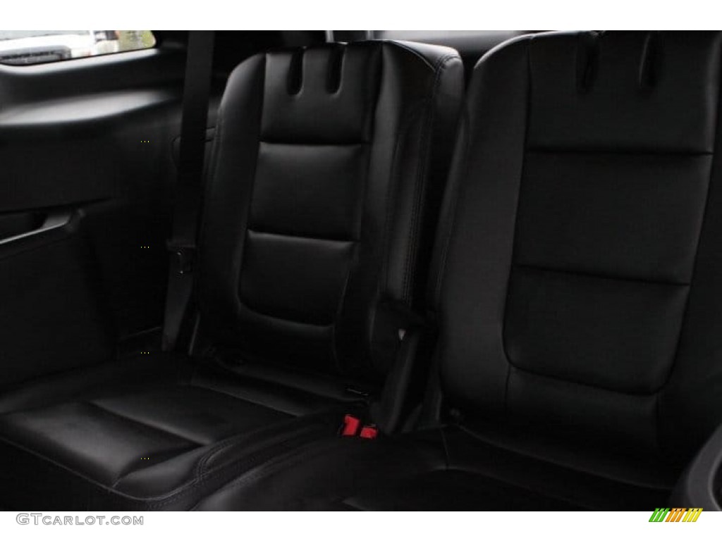 2018 Explorer XLT - Magnetic Metallic / Ebony Black photo #26