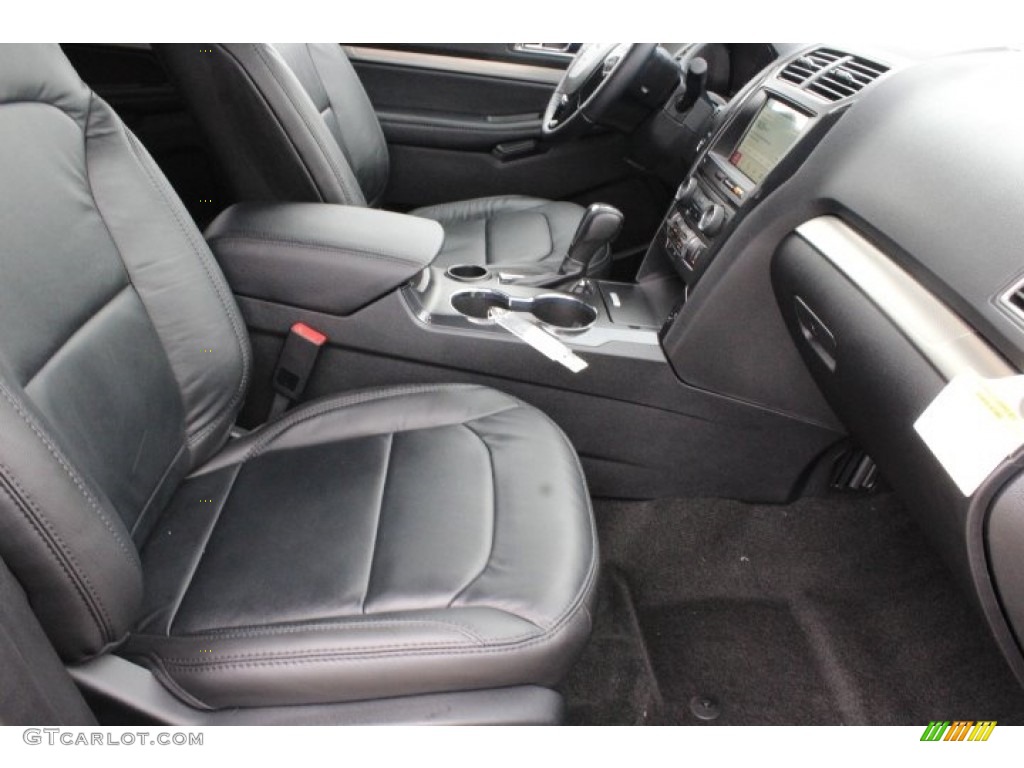 2018 Explorer XLT - Magnetic Metallic / Ebony Black photo #36