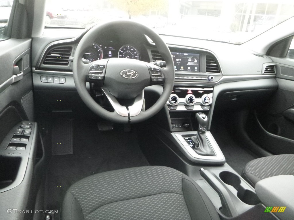 2019 Elantra SEL - Symphony Silver / Black photo #10
