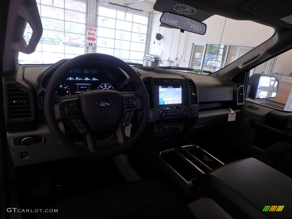 2018 F150 XL SuperCab 4x4 - Ingot Silver / Black photo #8