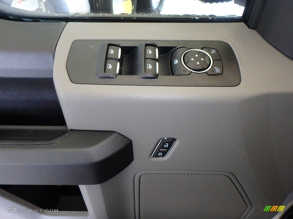 2018 F150 XL SuperCab 4x4 - Ingot Silver / Black photo #9