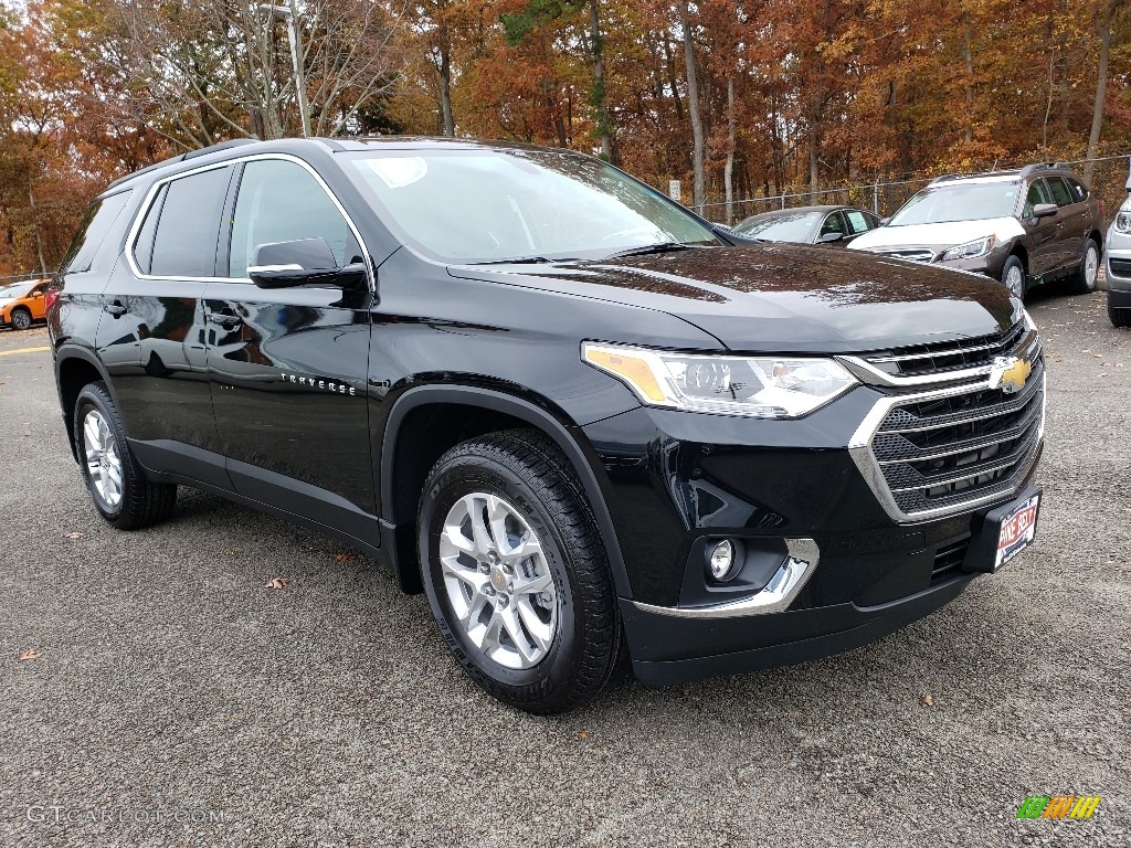 Mosaic Black Metallic 2019 Chevrolet Traverse LT Exterior Photo #130244330