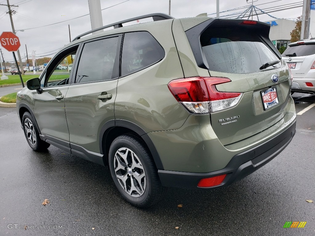 2019 Forester 2.5i Premium - Jasper Green Metallic / Gray photo #4