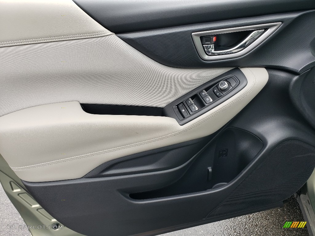 2019 Subaru Forester 2.5i Premium Gray Door Panel Photo #130244756