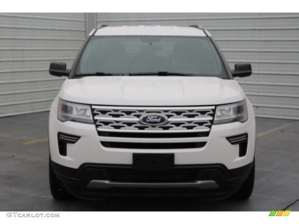 2019 Explorer XLT - White Platinum / Medium Black photo #2