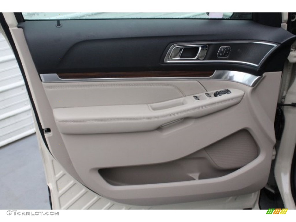 2018 Explorer Limited - Platinum Dune / Medium Stone photo #12