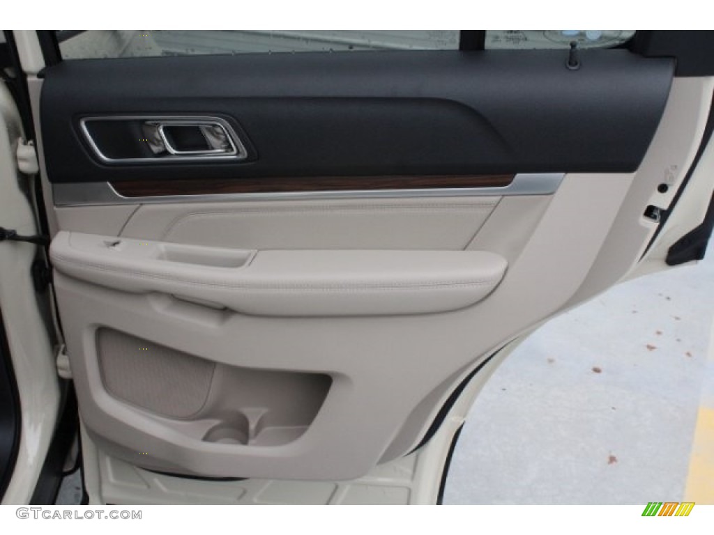 2018 Explorer Limited - Platinum Dune / Medium Stone photo #31