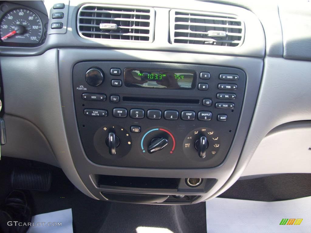 2006 Taurus SE - Light Tundra Metallic / Medium/Dark Flint Grey photo #12