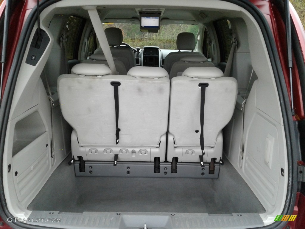 2009 Grand Caravan SXT - Inferno Red Crystal Pearl / Medium Slate Gray/Light Shale photo #14