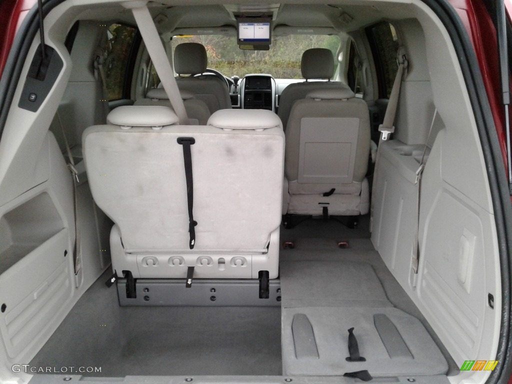 2009 Grand Caravan SXT - Inferno Red Crystal Pearl / Medium Slate Gray/Light Shale photo #15