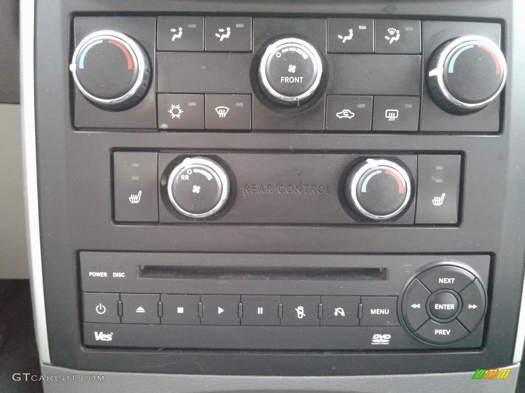 2009 Grand Caravan SXT - Inferno Red Crystal Pearl / Medium Slate Gray/Light Shale photo #28