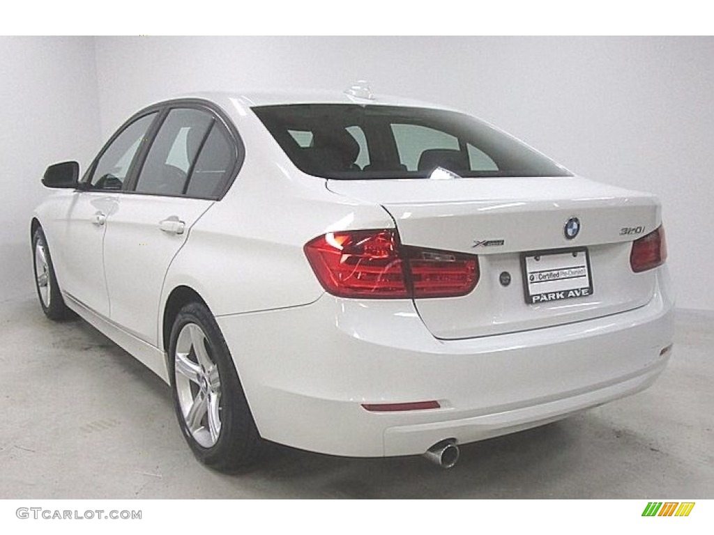 2015 3 Series 320i xDrive Sedan - Alpine White / Black photo #2