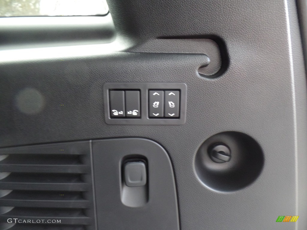 2019 Chevrolet Suburban Premier 4WD Controls Photo #130267475